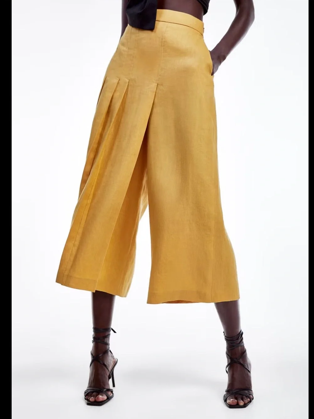 Zara 100% Linen Yellow Pleated Culottes Wide Leg , Small